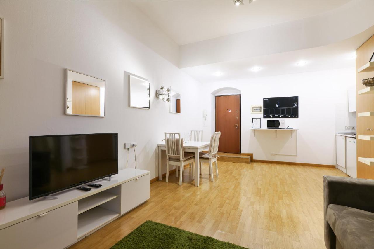 Luminoso Con Balcone In Cadorna Appartement *